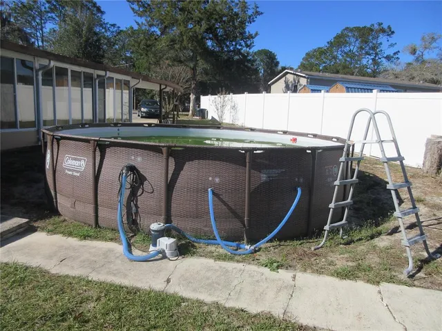 $164,000 | 1605 Southeast 160th Court, Ocklawaha, FL 32179