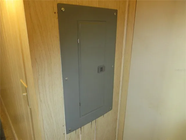 $164,000 | 1605 Southeast 160th Court, Ocklawaha, FL 32179