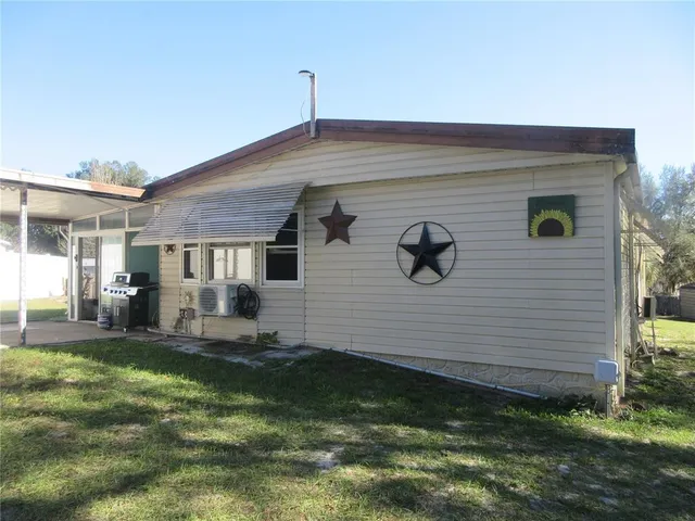$164,000 | 1605 Southeast 160th Court, Ocklawaha, FL 32179