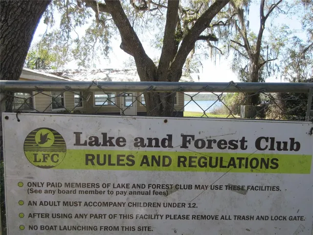 $164,000 | 1605 Southeast 160th Court, Ocklawaha, FL 32179