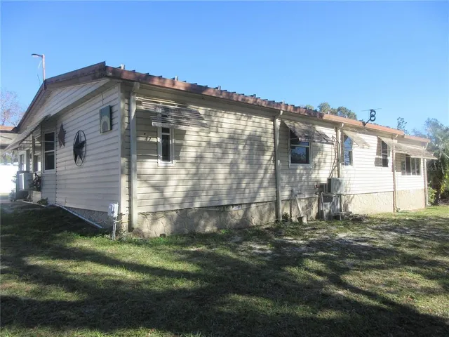 $164,000 | 1605 Southeast 160th Court, Ocklawaha, FL 32179