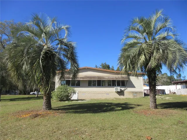 $164,000 | 1605 Southeast 160th Court, Ocklawaha, FL 32179