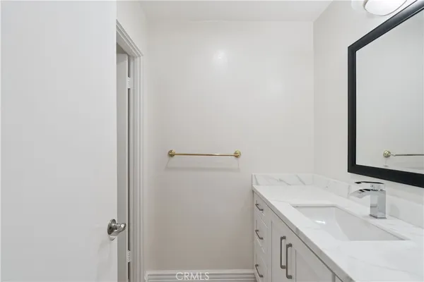$699,000 | 5927 Armaga Spring Road, Unit I, Rancho Palos Verdes, CA 90275