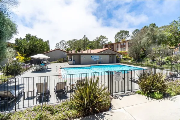 $699,000 | 5927 Armaga Spring Road, Unit I, Rancho Palos Verdes, CA 90275