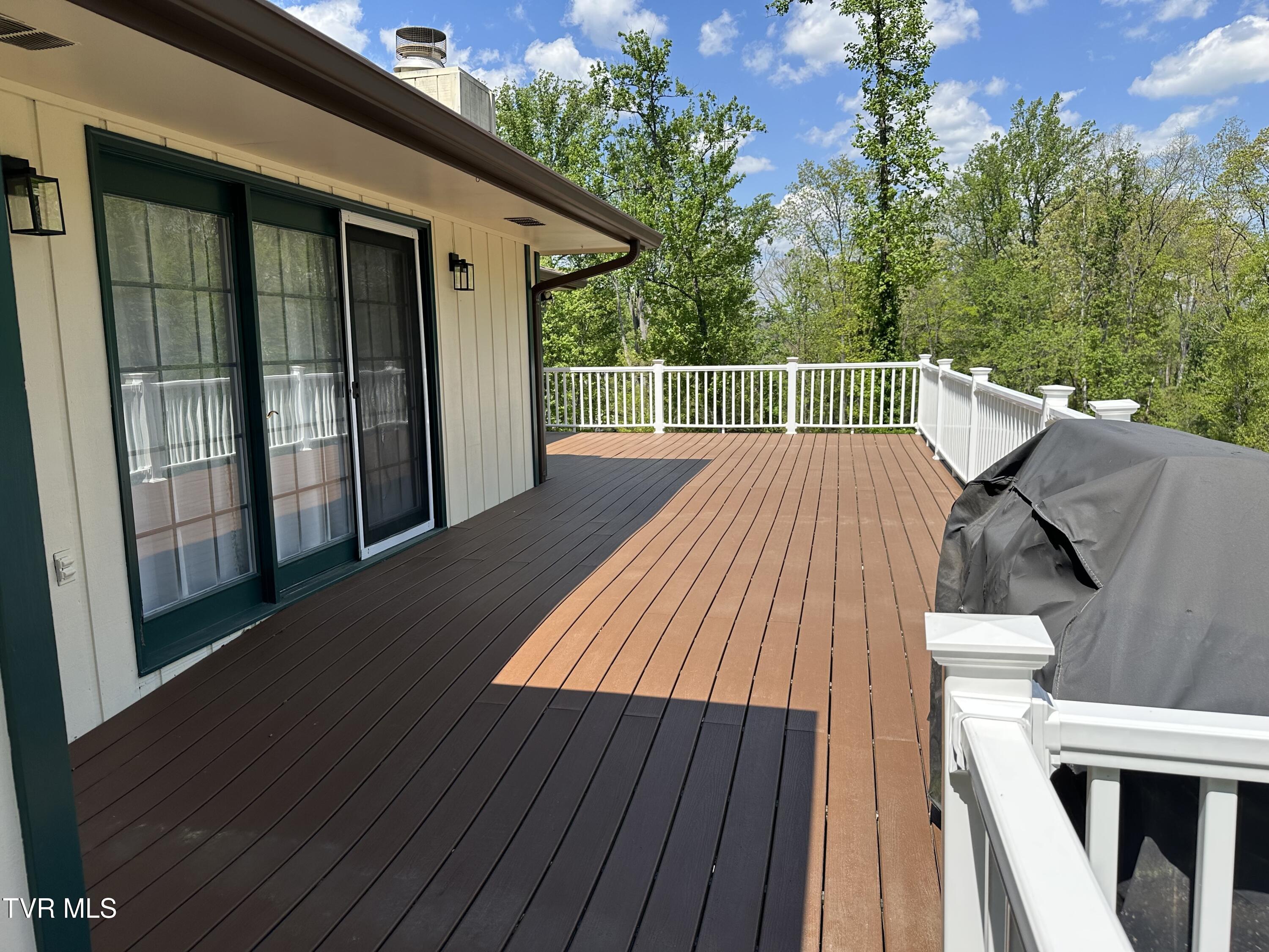 21506 Plantation Road Bristol, VA 24202 - Photo 23 of 70 IMG_1942
