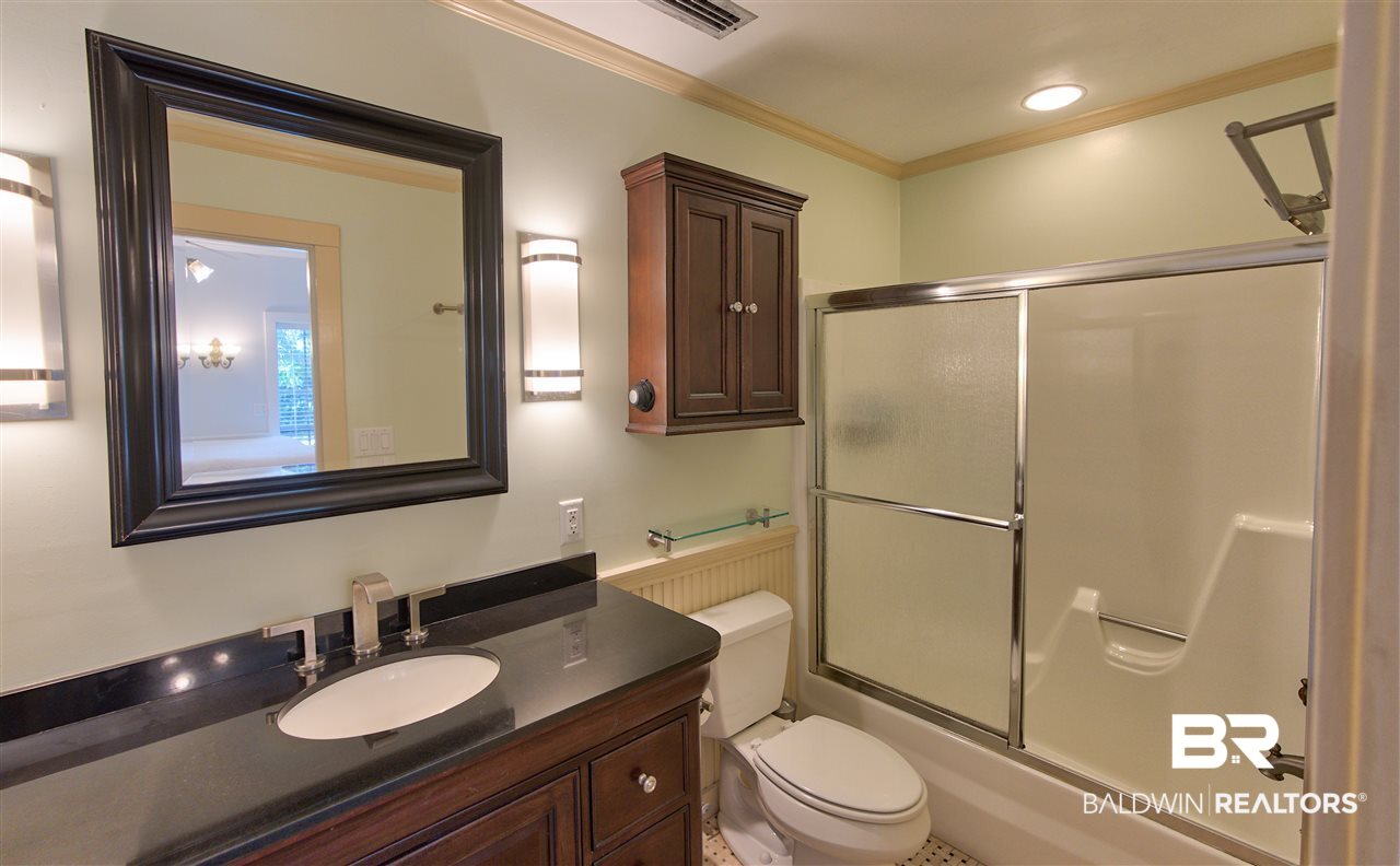 19414 Liberty Road Fairhope, AL 36532 - Photo 23 of 49 Guest Bathroom