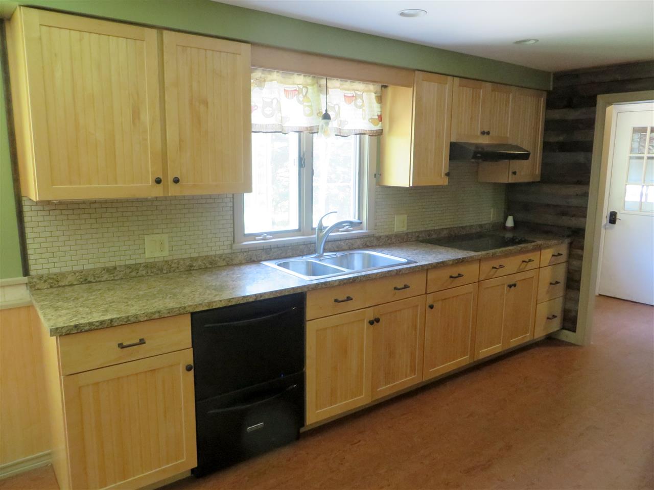 52 Bartlett Road Kittery, ME 03905 - Photo 8 of 36