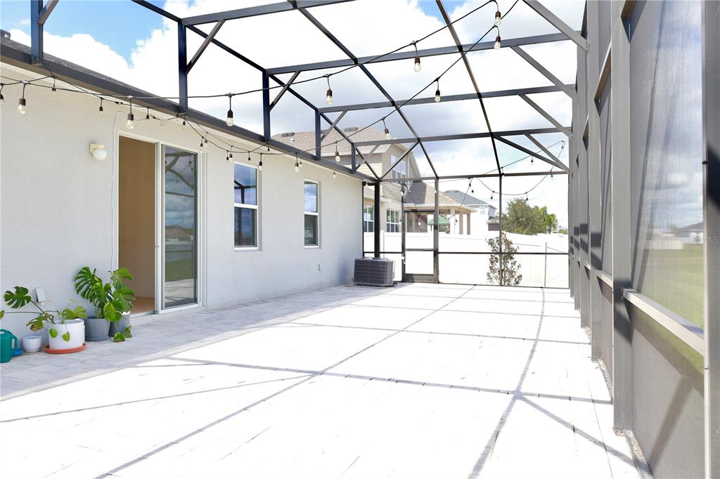 2164 Carriage Pointe Loop Apopka, FL 32712 - Photo 28 of 30 a view of a entryway