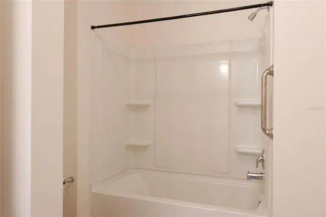 $2,700 | 2164 Carriage Pointe Loop, Apopka, FL 32712