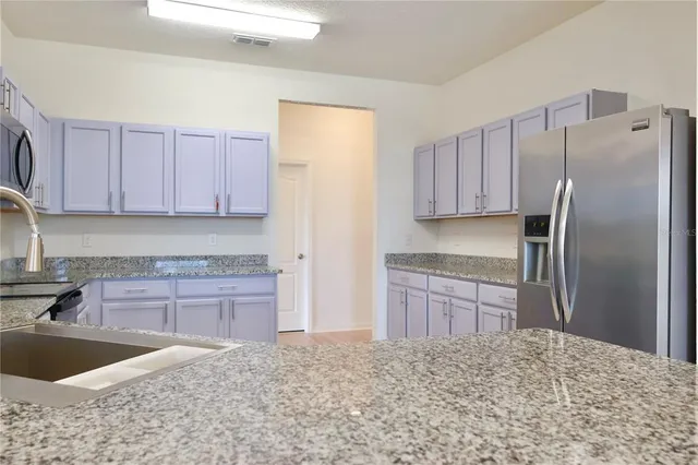 $2,700 | 2164 Carriage Pointe Loop, Apopka, FL 32712