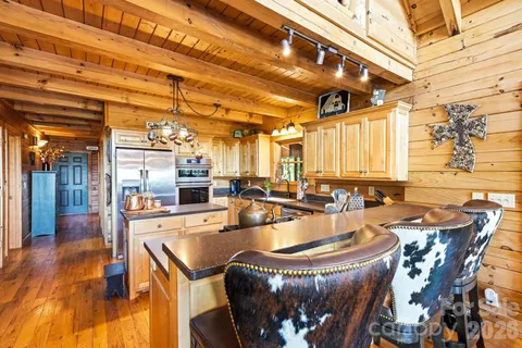 $1,000,000 | 3918 Skyline Drive, Morganton, NC 28655