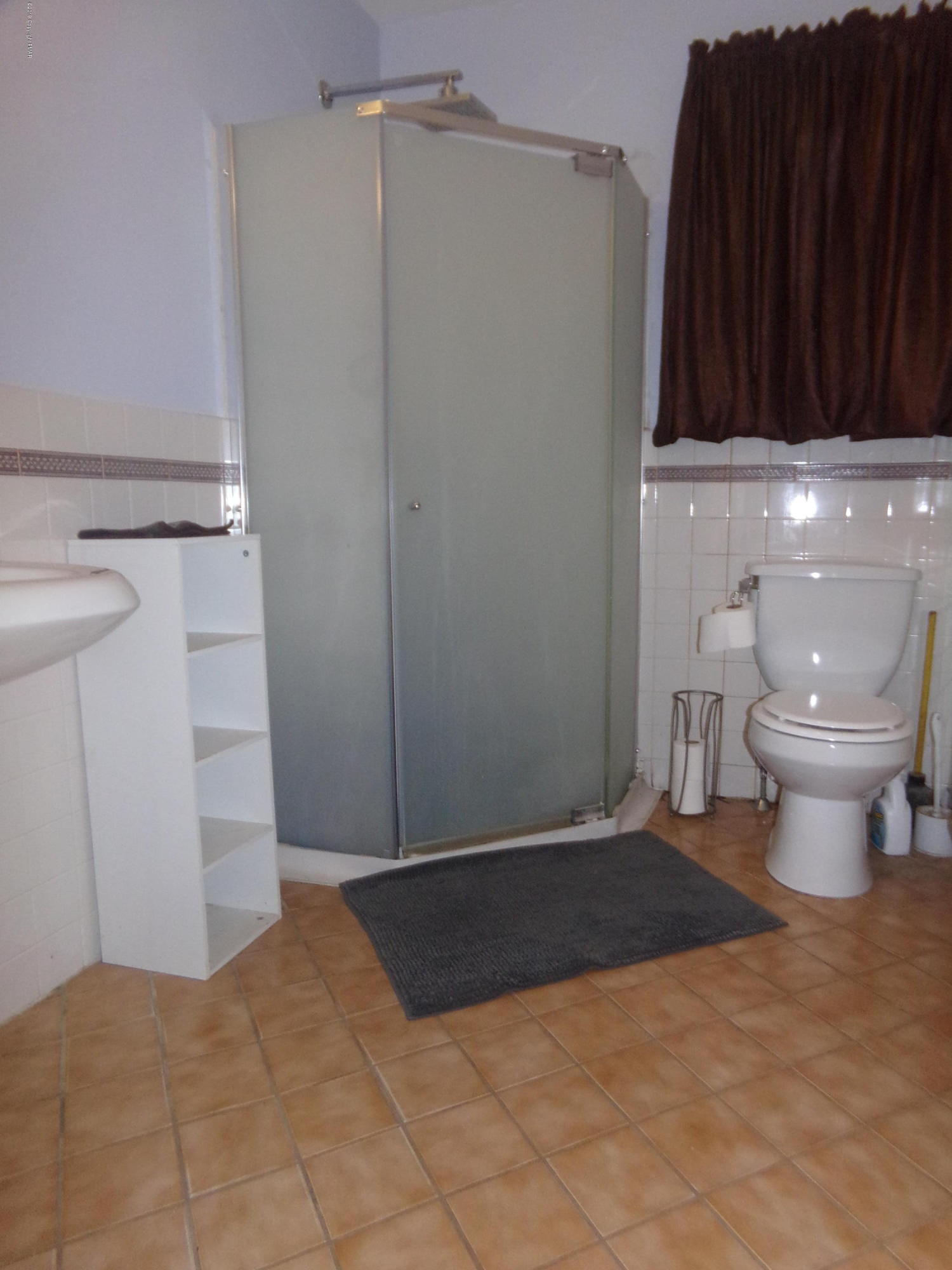 1193 Bear Drive Bushkill, PA 18324 - Photo 16 of 29 a view of a bathroom