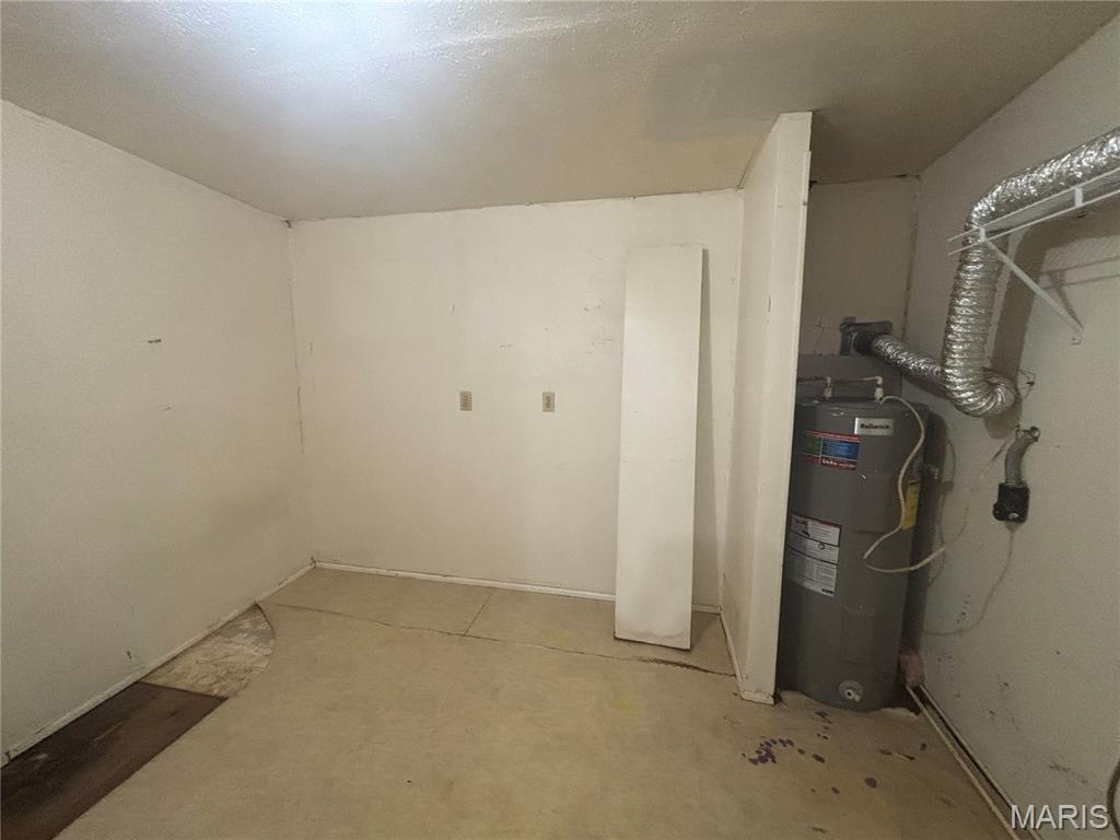 1921 West Springfield Road St. Clair, MO 63077 - Photo 22 of 37