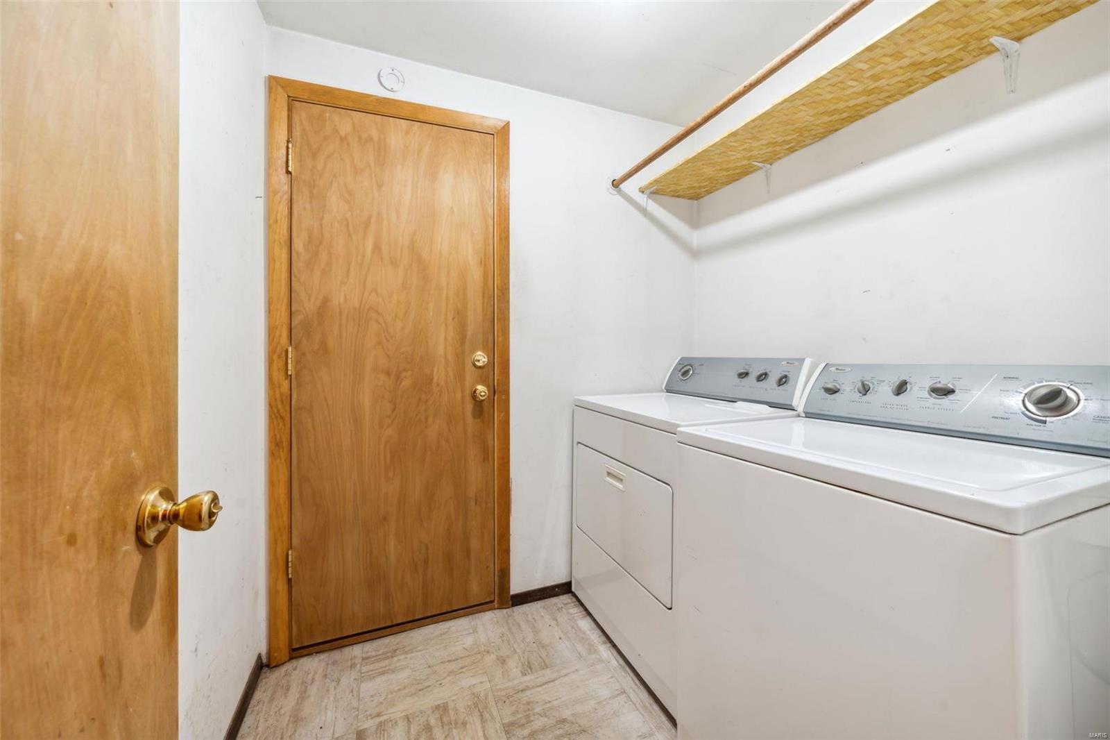 5645 Heintz Road St. Louis, MO 63129 - Photo 17 of 22 Gallery Image 17