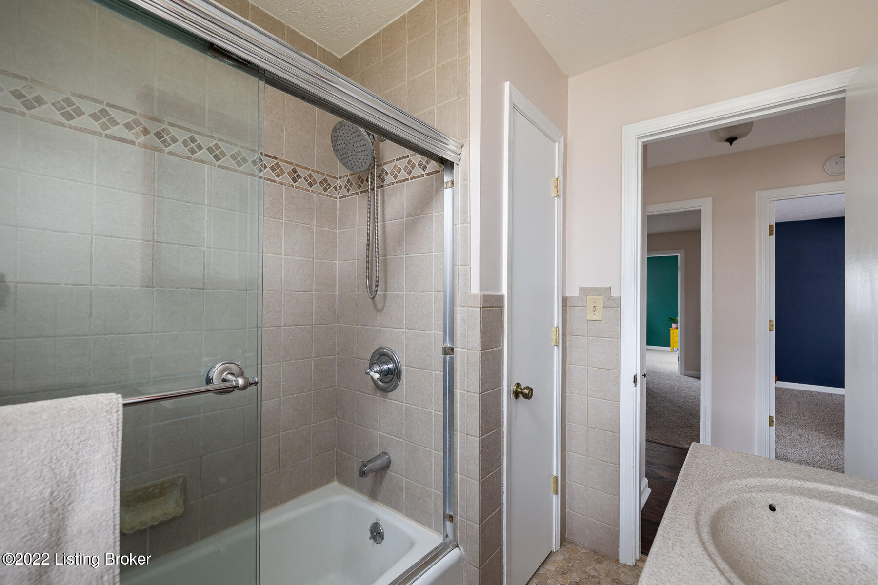 3207 Radiance Road Louisville, KY 40220 - Photo 18 of 39 0203207 Radiance Rd - INTERNET