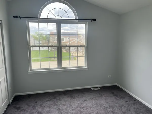 $3,500 | 437 South Orchard Drive, Bolingbrook, IL 60440