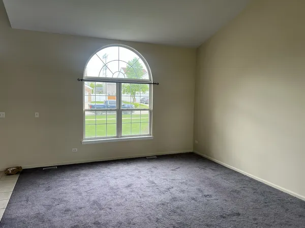 $3,500 | 437 South Orchard Drive, Bolingbrook, IL 60440