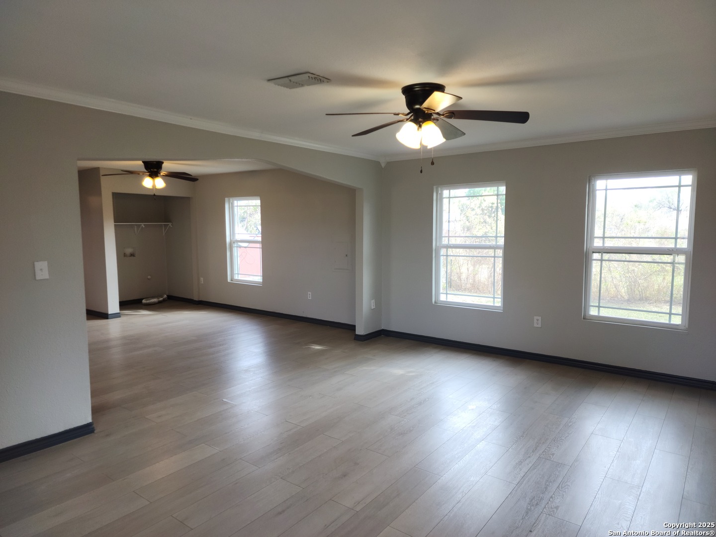 20335 Campbellton Road San Antonio, TX 78264 - Photo 11 of 16