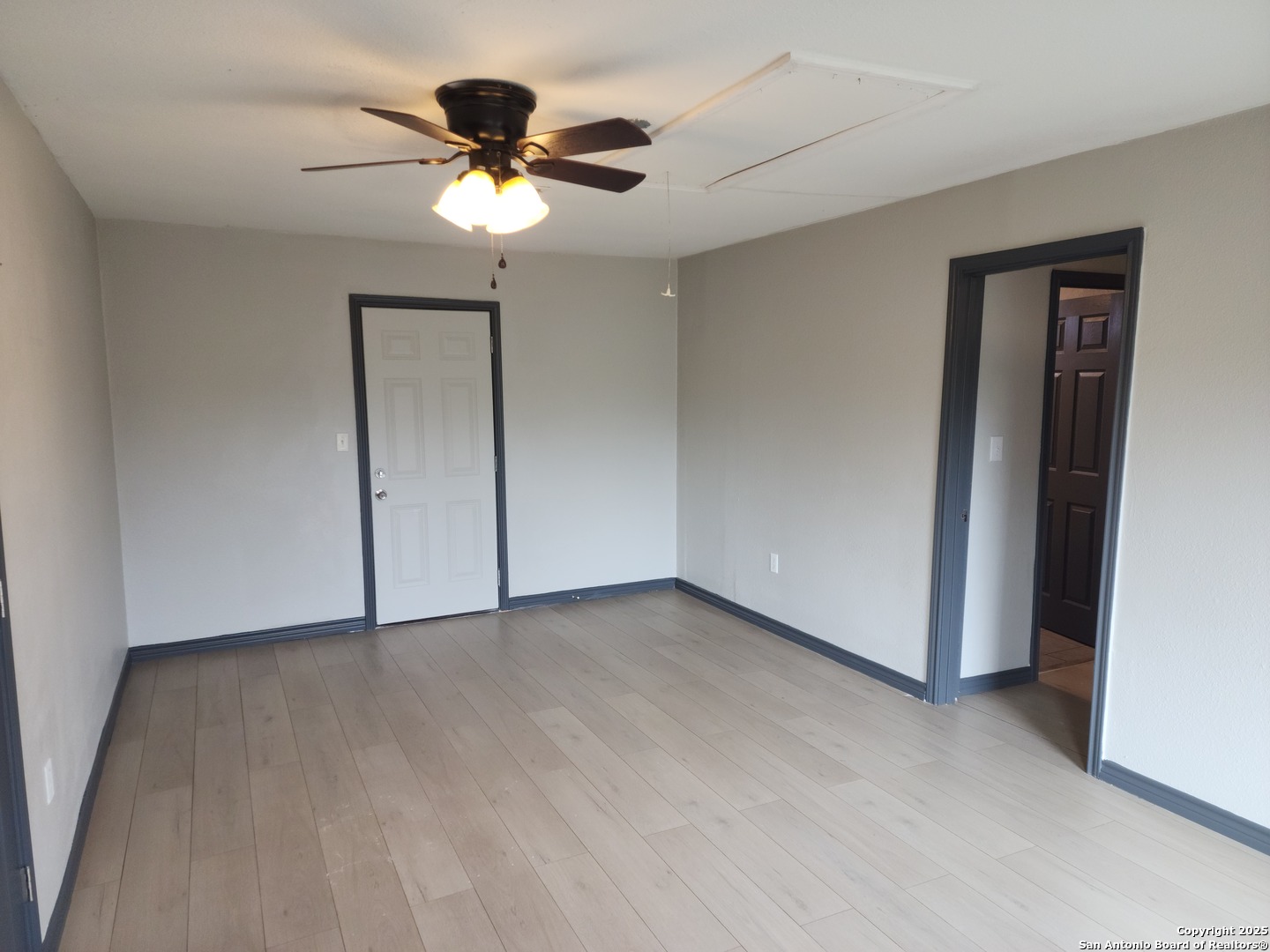 20335 Campbellton Road San Antonio, TX 78264 - Photo 13 of 16