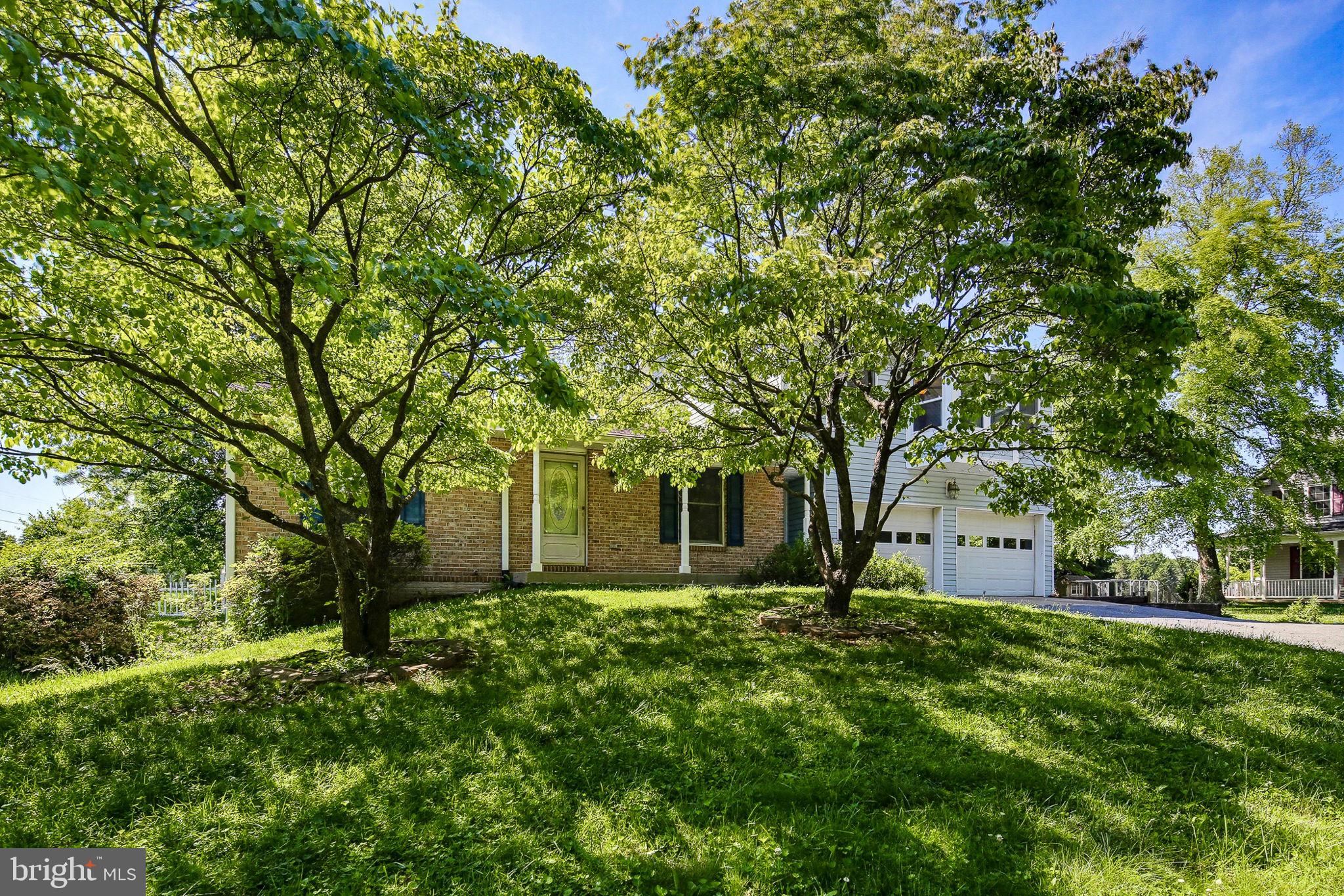 2621 Braddock Road Mount Airy, MD 21771 - Photo 3 of 56
