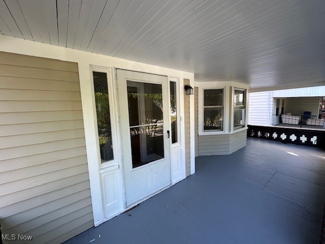 3282 Yorkshire Road Cleveland, OH 44118 - Photo 27 of 33 View of patio / terrace