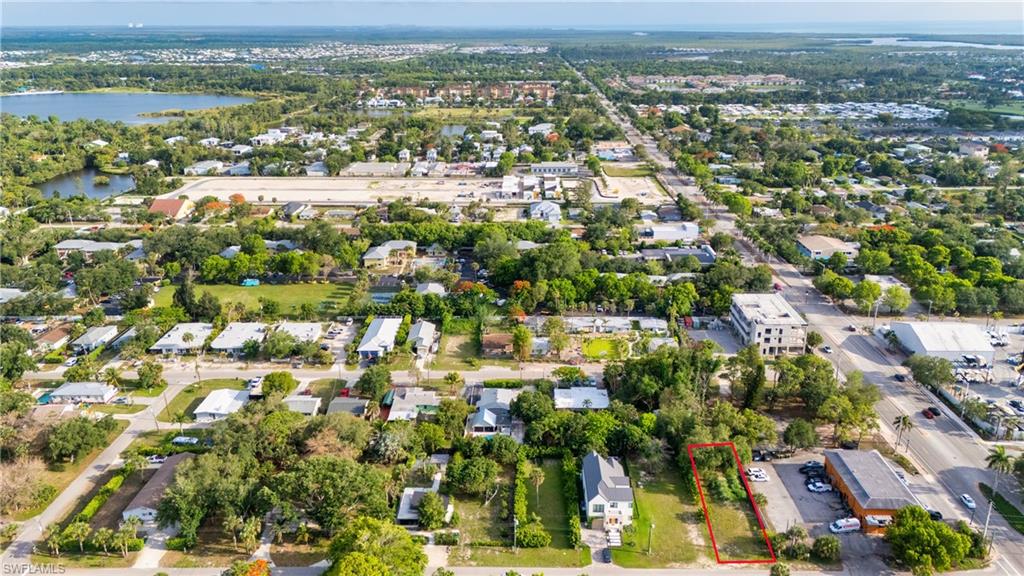 2960 Coco Avenue Naples, FL 34112 - Photo 3 of 4