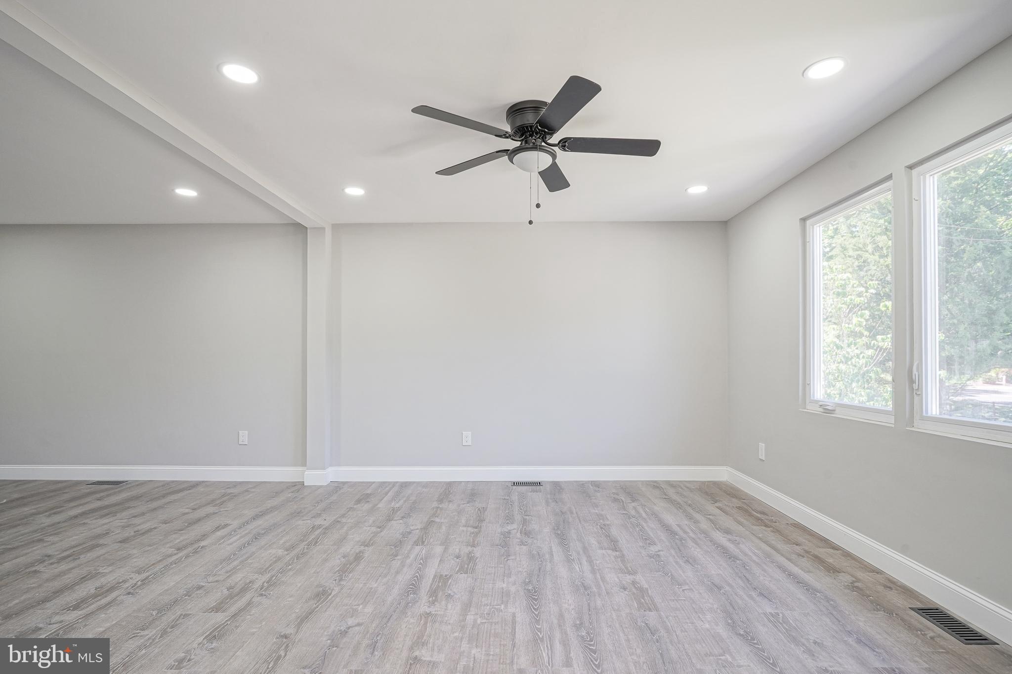 1388 New Brooklyn Road Sicklerville, NJ 08081 - Photo 3 of 33 Gallery Image 3