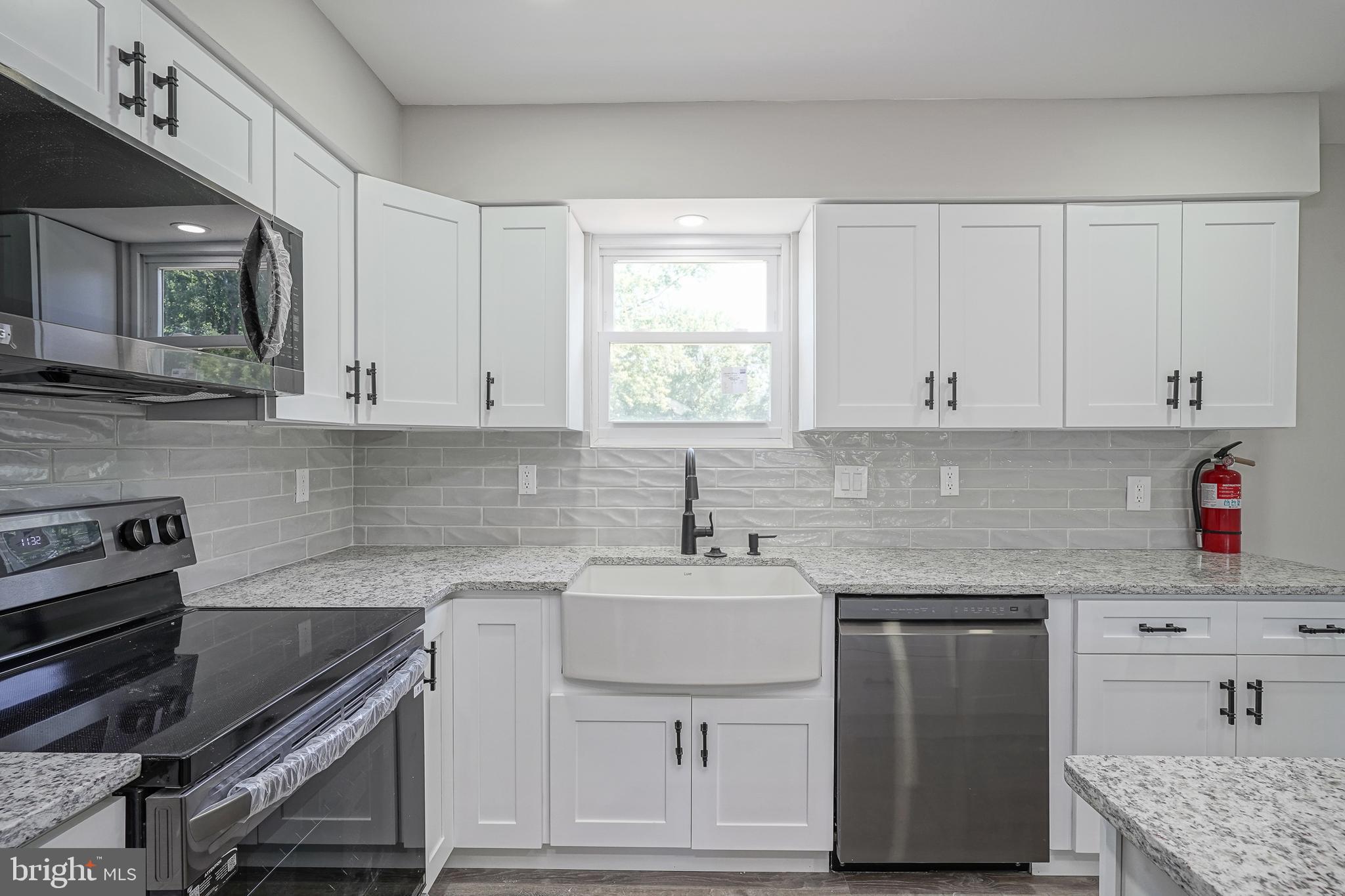 1388 New Brooklyn Road Sicklerville, NJ 08081 - Photo 7 of 33 Gallery Image 7