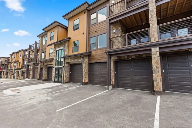 $1,040,000 | 1044 Blue River Parkway, Unit C307, Silverthorne, CO 80498