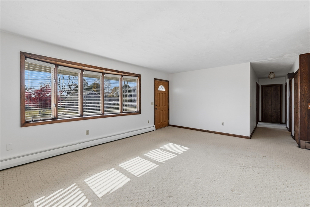 9 Monmouth Street Acushnet, MA 02743 - Photo 2 of 42