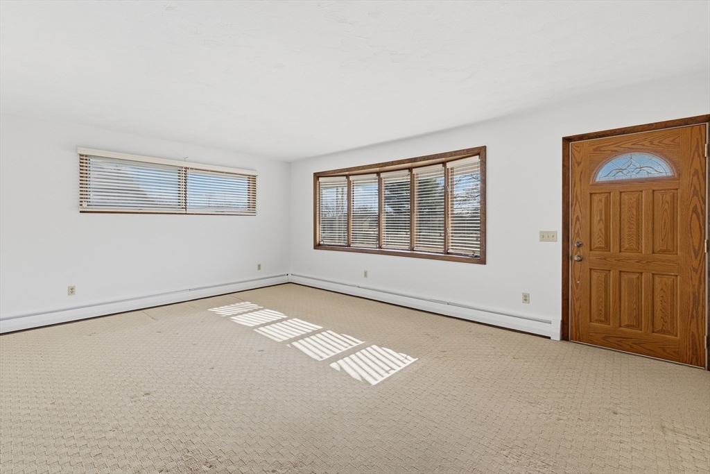 9 Monmouth Street Acushnet, MA 02743 - Photo 8 of 42