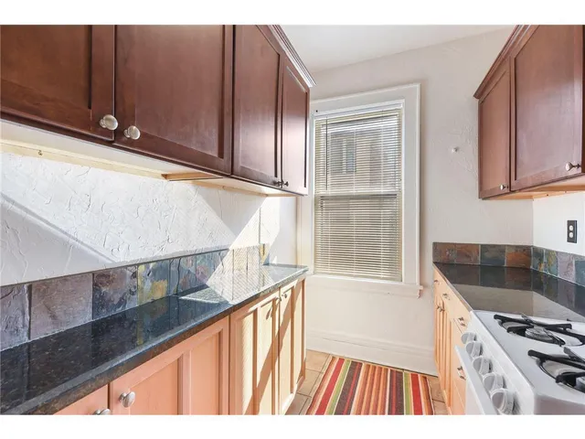 $1,245 | 1917 Emerson Avenue South, Unit 101, Minneapolis, MN 55403