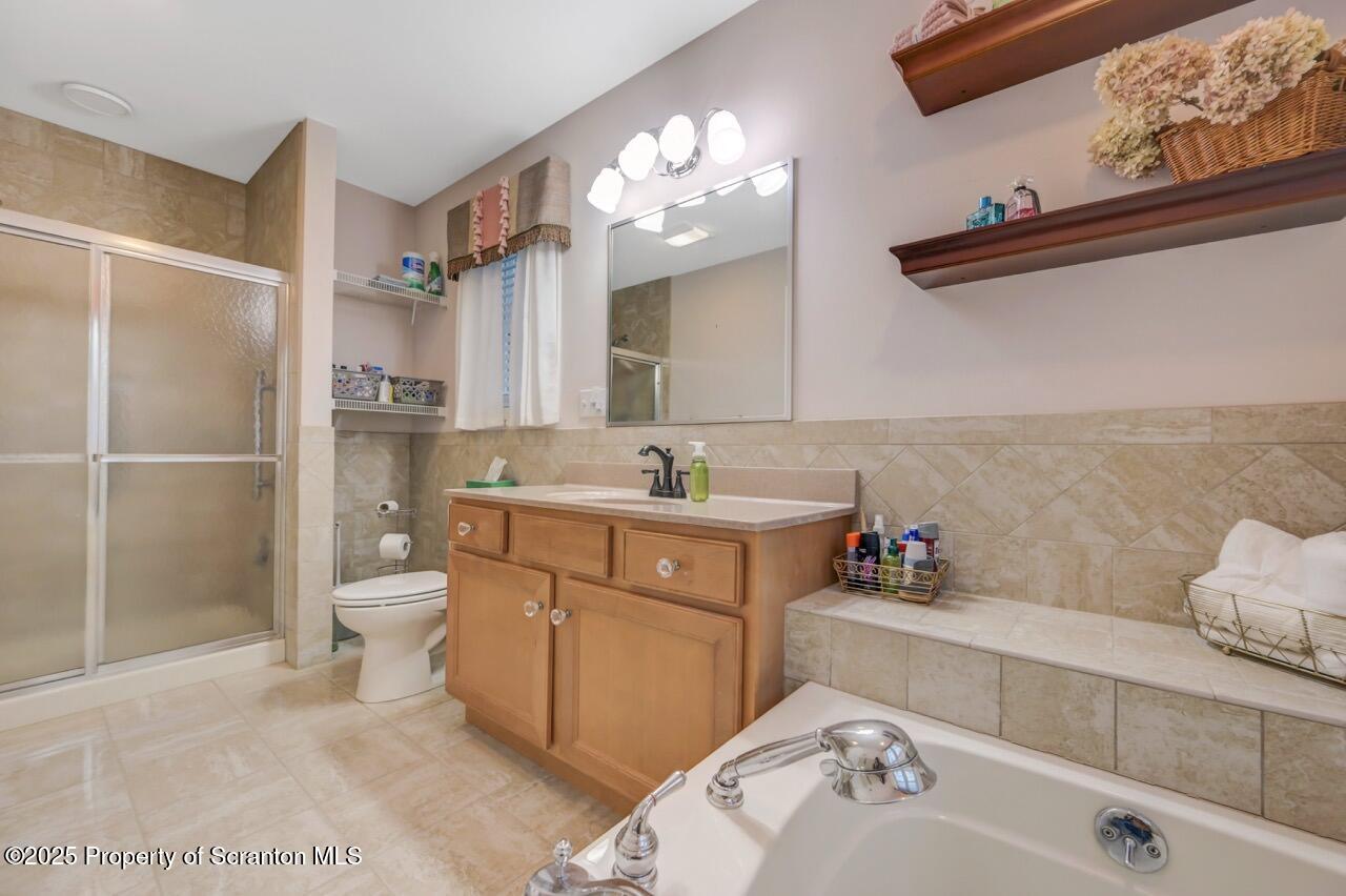 106 Brookview Lane Greentown, PA 18426 - Photo 36 of 59 106 Brookview Ln 35 Large