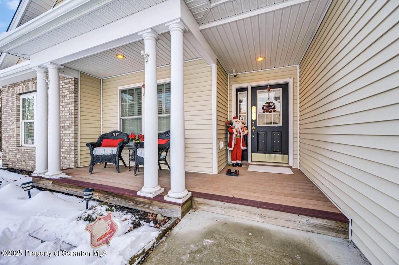 106 Brookview Lane Greentown, PA 18426 - Photo 4 of 59 106 Brookview Ln 03 Large