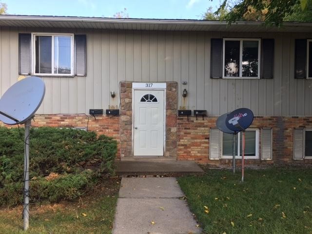 301 Hemphill Road Flint, MI 48507 - Photo 2 of 3