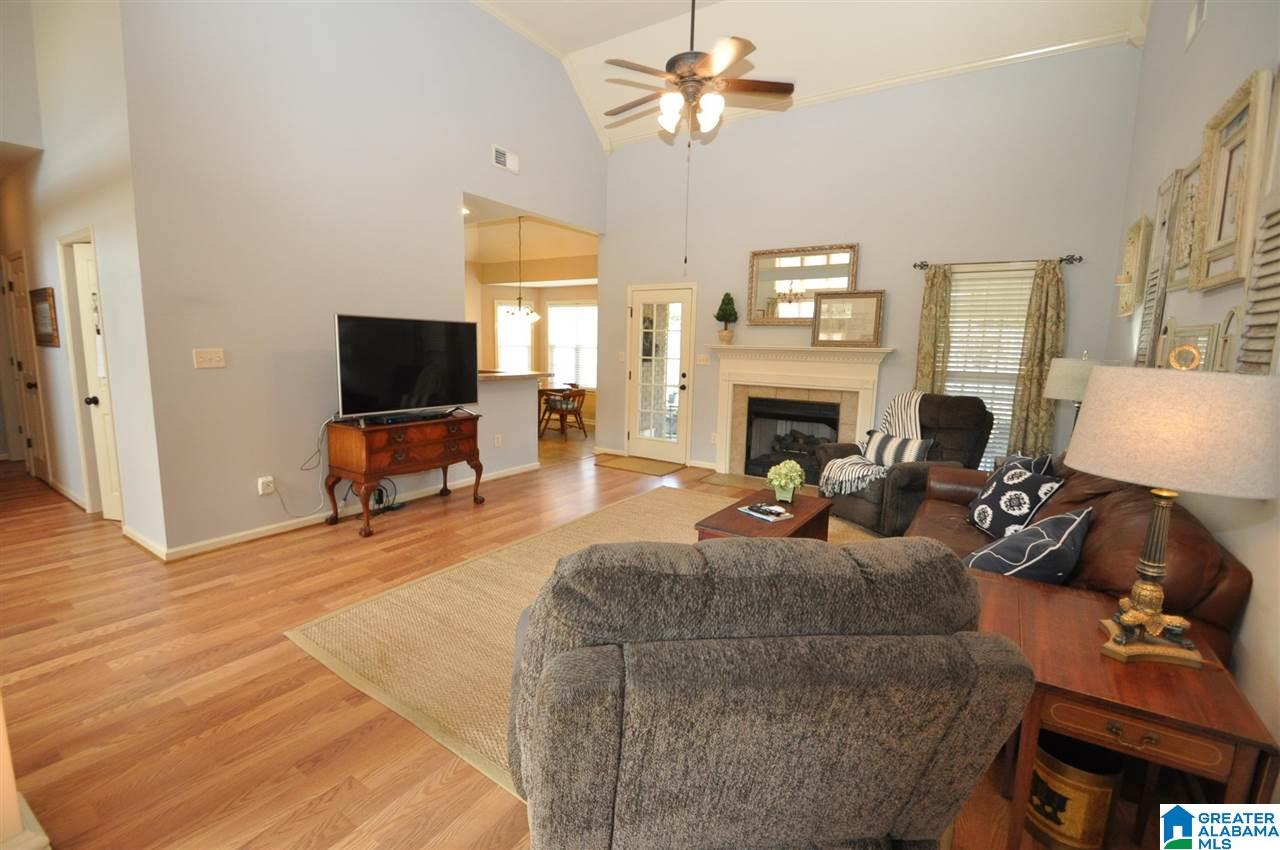 253 Queens Gate Alabaster, AL 35114 - Photo 3 of 11
