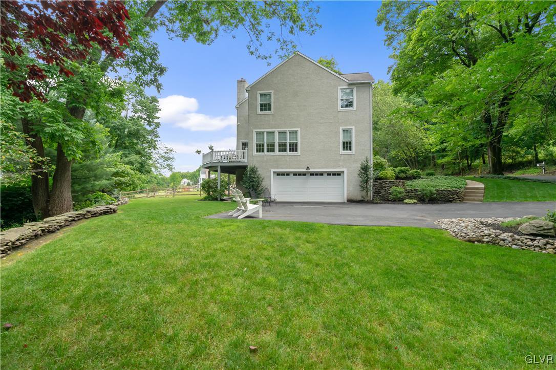 1765 Spring Valley Road Bethlehem, PA 18015 - Photo 3 of 48 Gallery Image 3