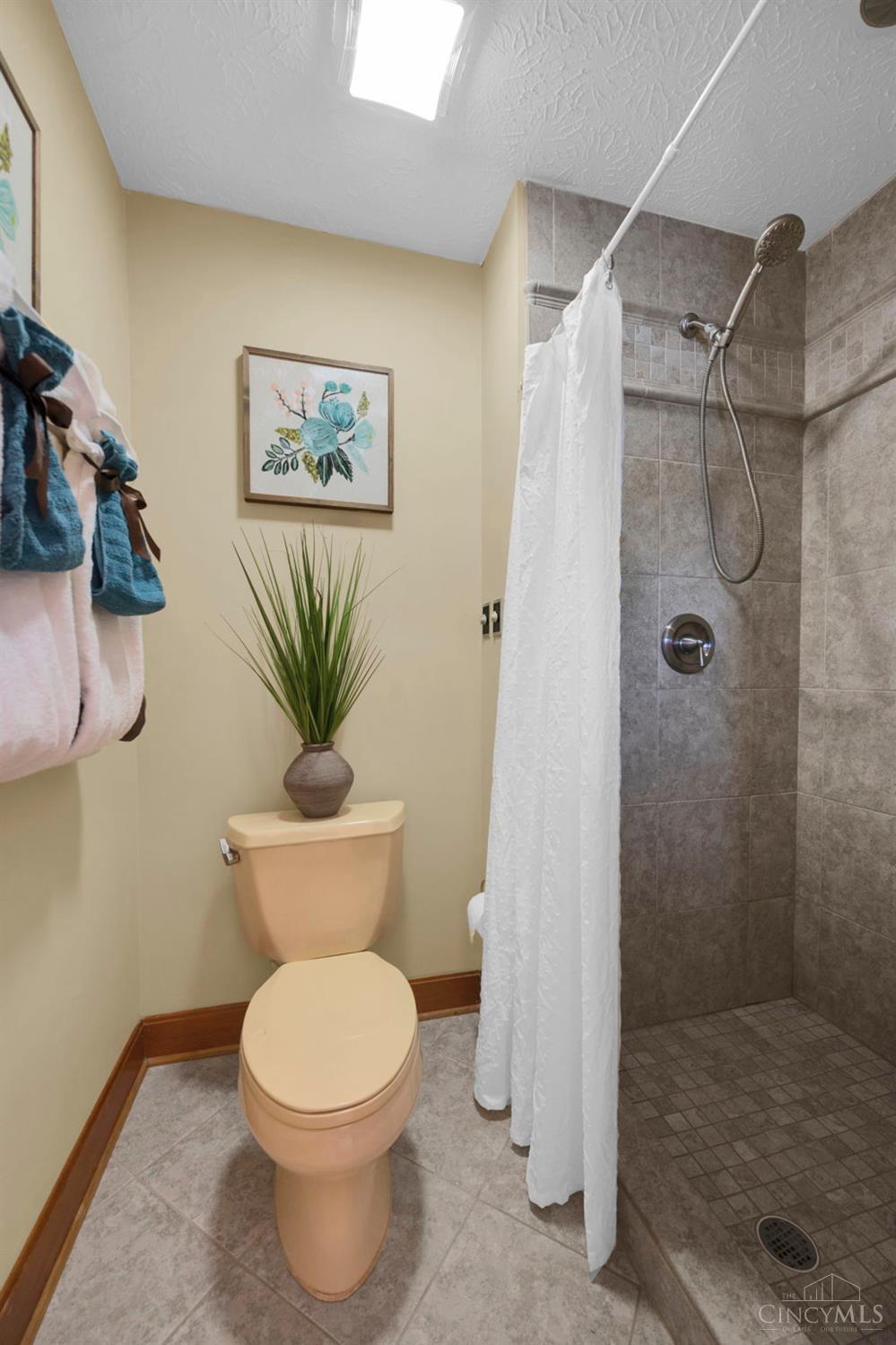 4110 Withrow Road Hamilton, OH 45011 - Photo 45 of 64