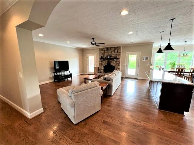 1202 Terrace Drive Salem, VA 24153 - Photo 19 of 44 a living room with furniture and a flat screen tv
