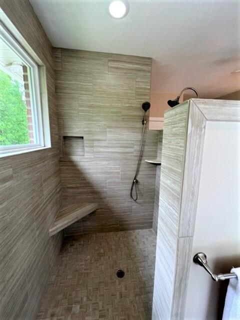 1202 Terrace Drive Salem, VA 24153 - Photo 36 of 44 a bathroom with a shower