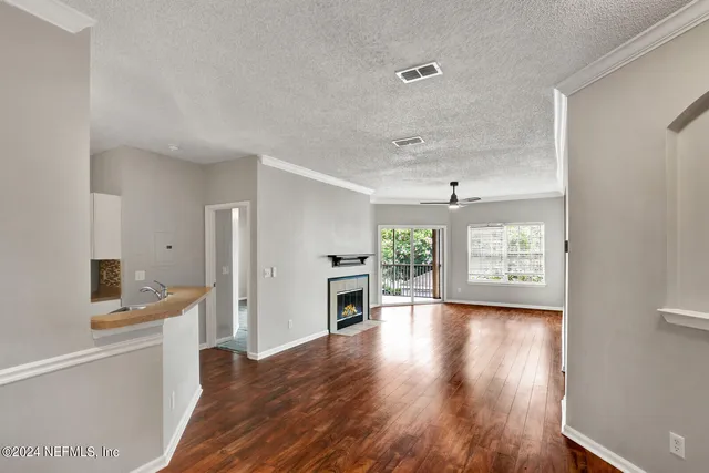 $1,800 | 10000 Gate Parkway North, Unit 1621, Jacksonville, FL 32246