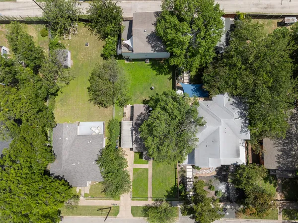 $875,000 | 1610 Willow Street, Austin, TX 78702