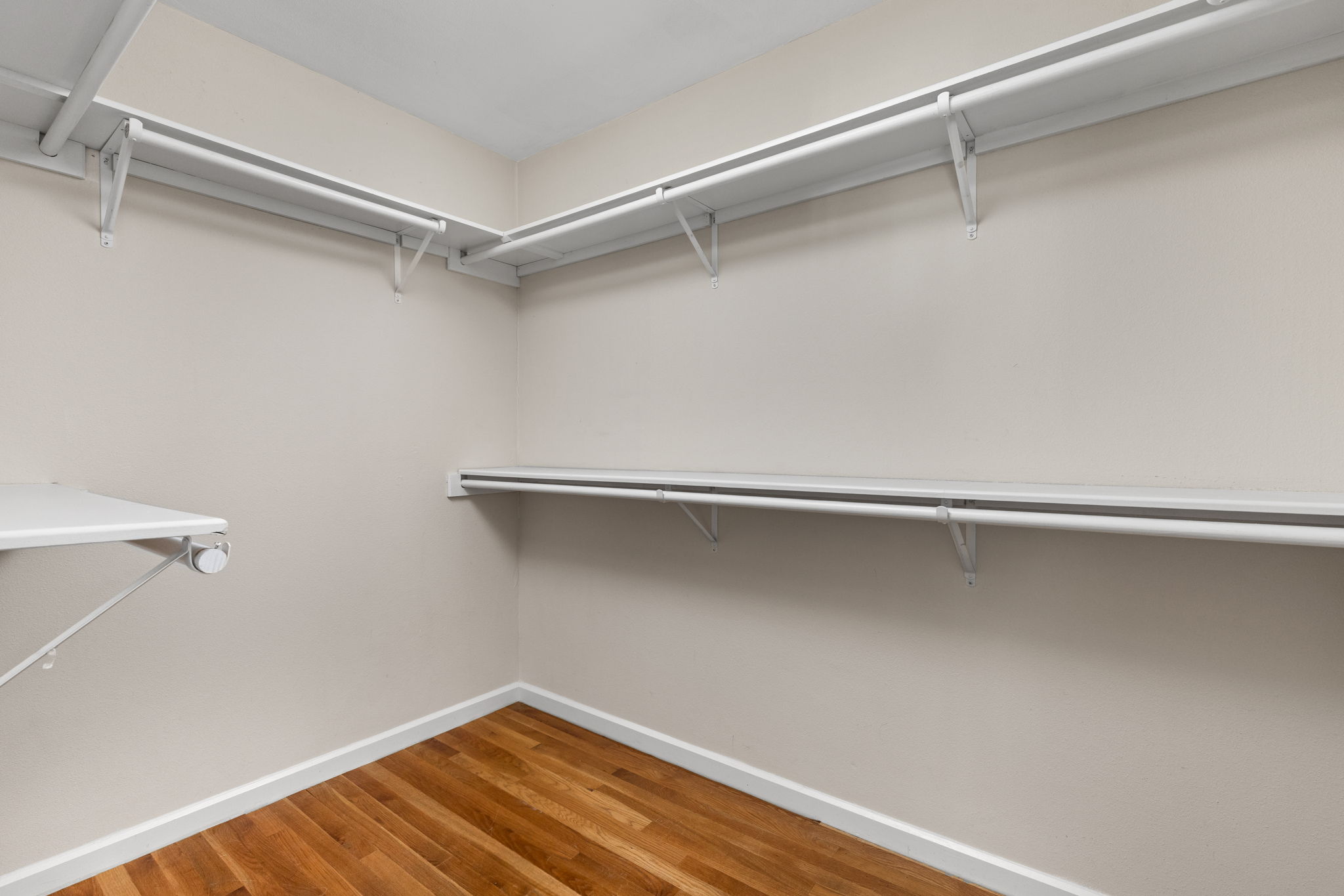 4517 Bull Creek Road Austin, TX 78731 - Photo 21 of 35 a view of a room with shelf on the wall