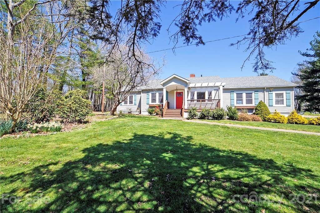 17 Salem Road Weaverville, NC 28787 - Photo 1 of 35 Gallery Image 1
