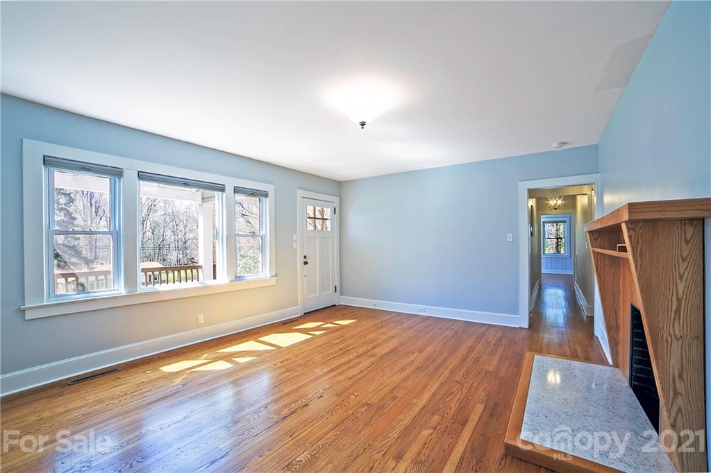 17 Salem Road Weaverville, NC 28787 - Photo 3 of 35 Gallery Image 3