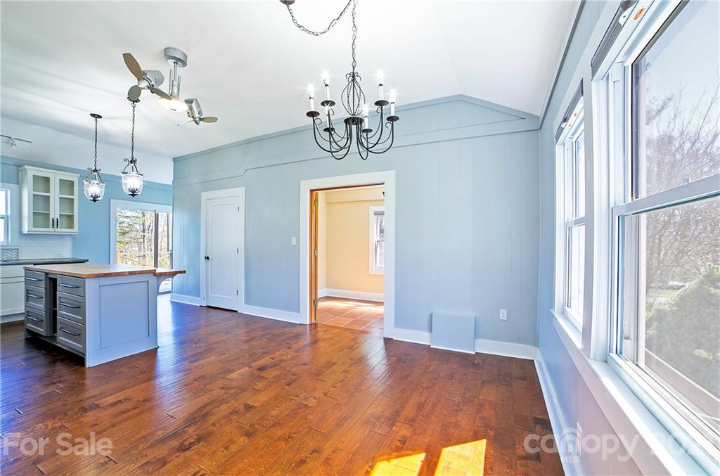 17 Salem Road Weaverville, NC 28787 - Photo 6 of 35 Gallery Image 6