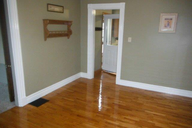 913 Pendleton Street Bay City, MI 48708 - Photo 11 of 20 Gallery Image 11
