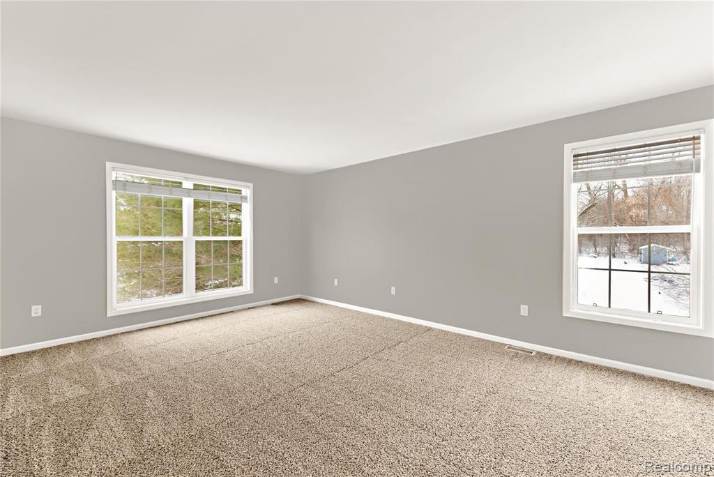 1099 Bloomer Road Rochester Hills, MI 48307 - Photo 38 of 49