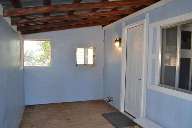 a view of outside area