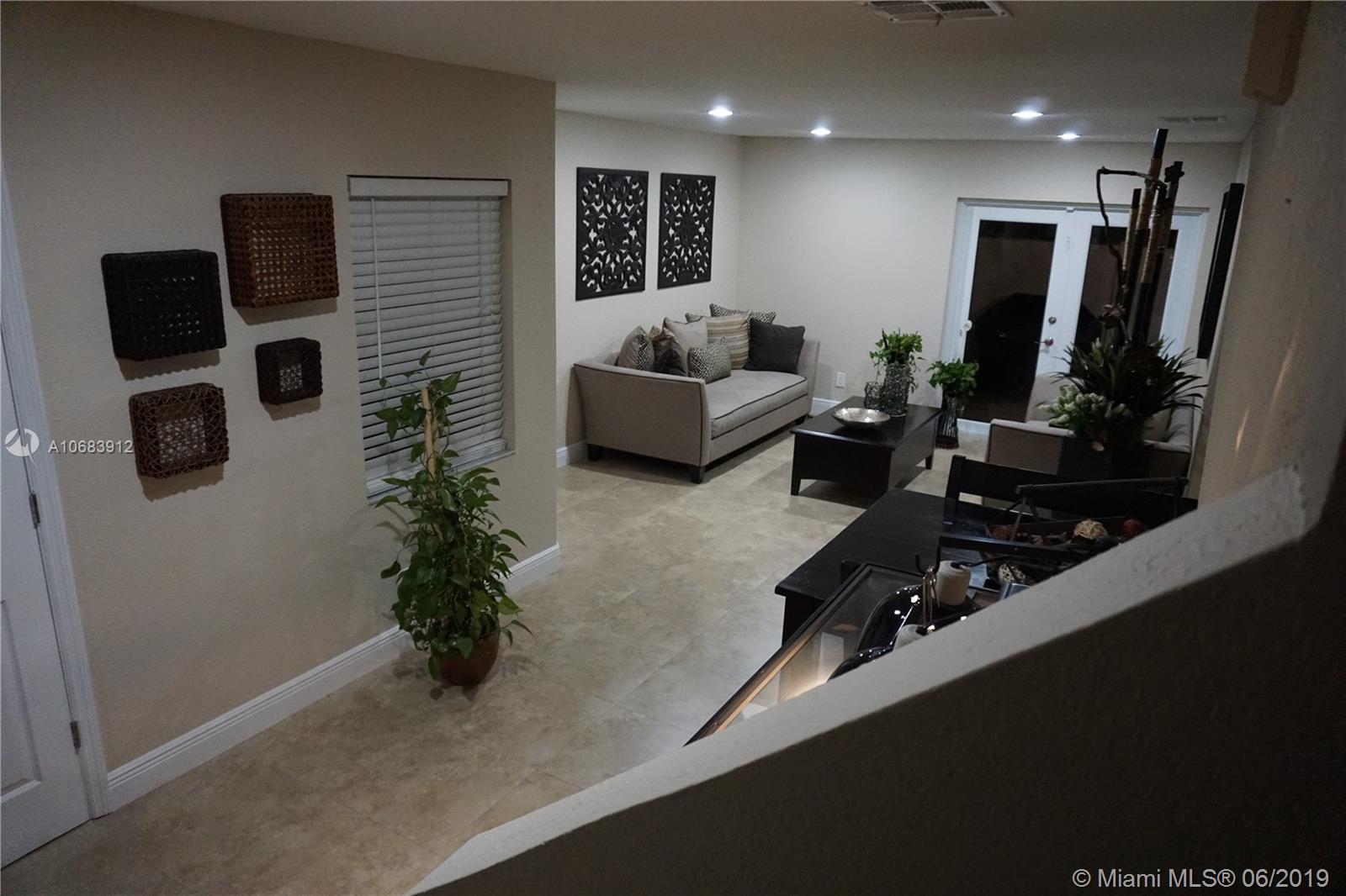 Vizcaya Miramar, FL 33027 - Photo 5 of 10